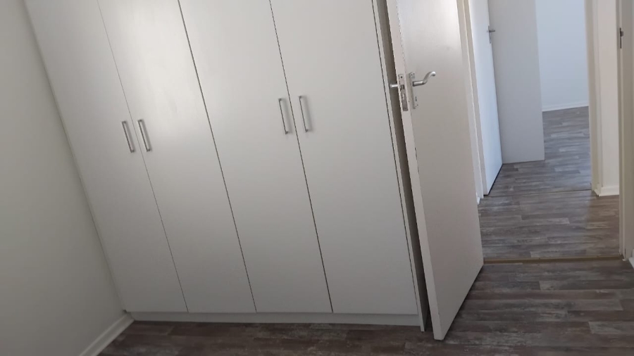 To Let 3 Bedroom Property for Rent in Paradise Beach Western Cape